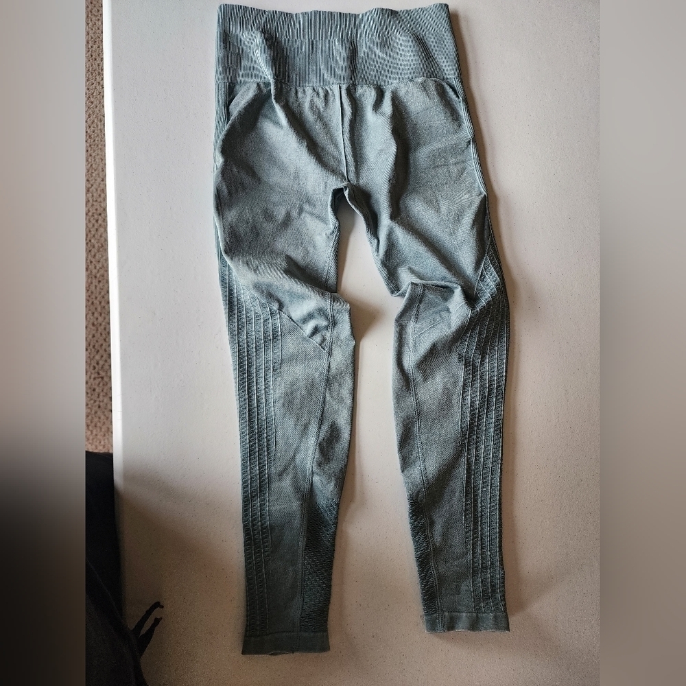Fabletics women's green leggings size S.
